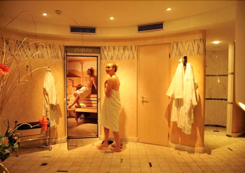 Hotel Clara Vahrn Bagian luar foto