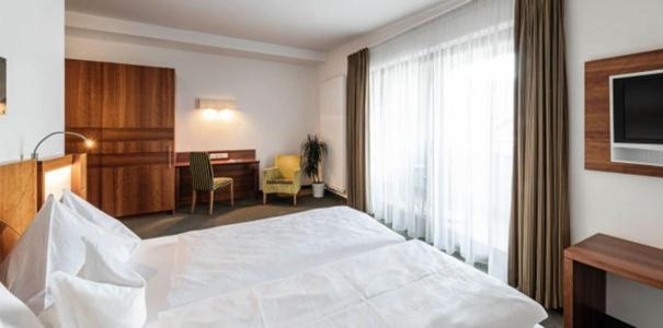 Hotel Clara Vahrn Bagian luar foto