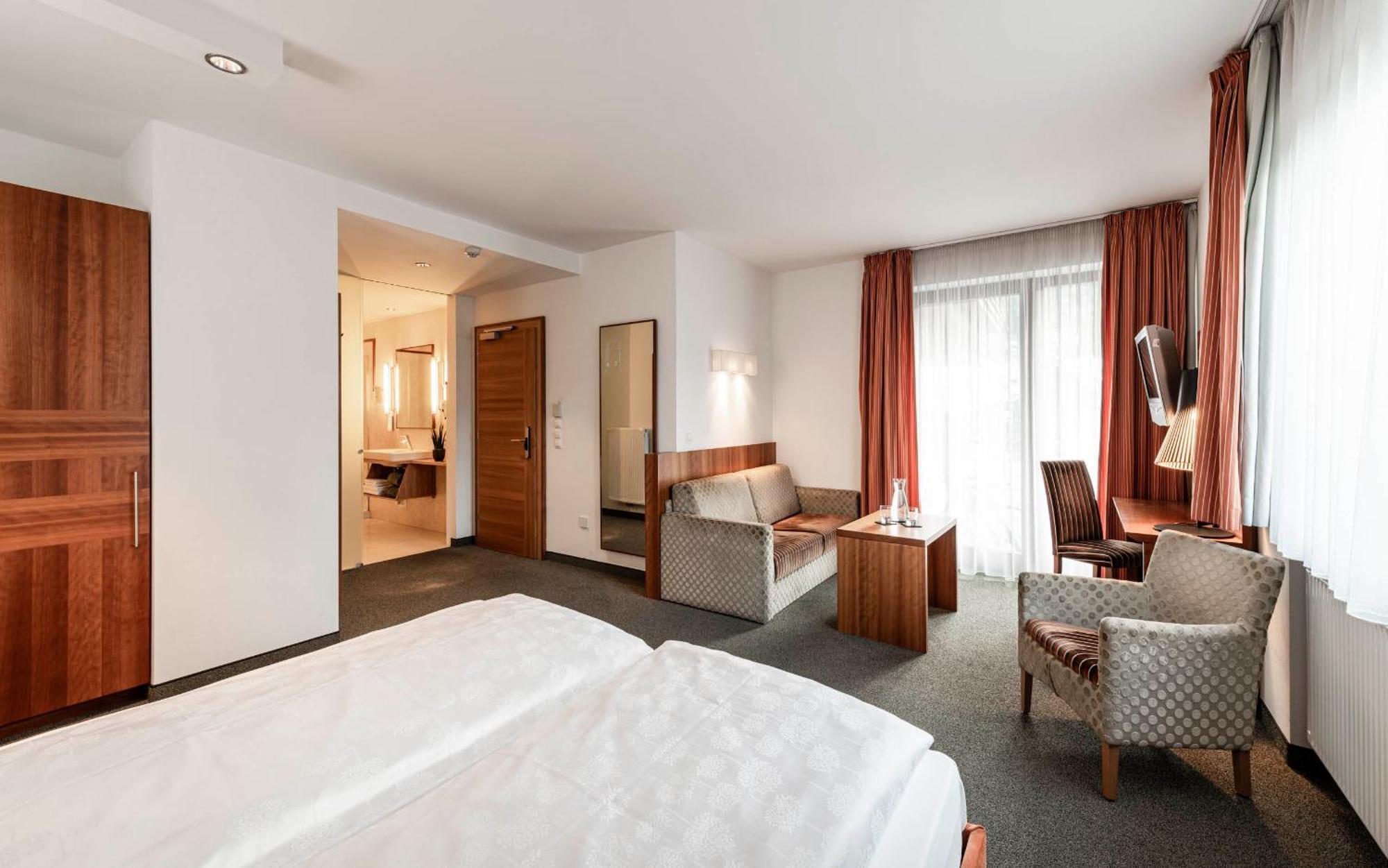 Hotel Clara Vahrn Bagian luar foto