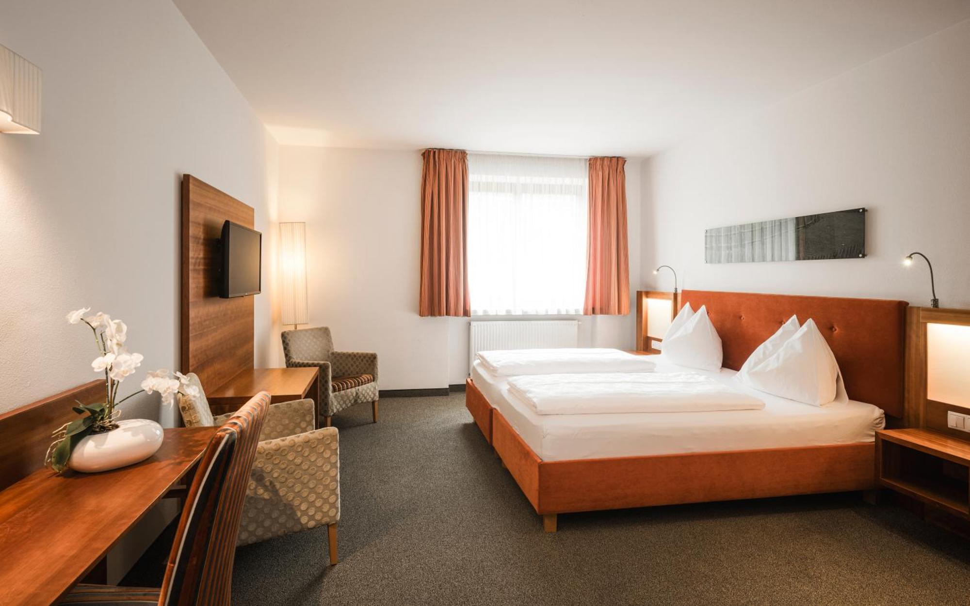 Hotel Clara Vahrn Bagian luar foto